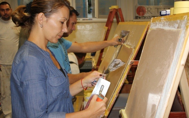 Aplikačné školenia nanášania dizajnérskych omietok a farieb ARTHE